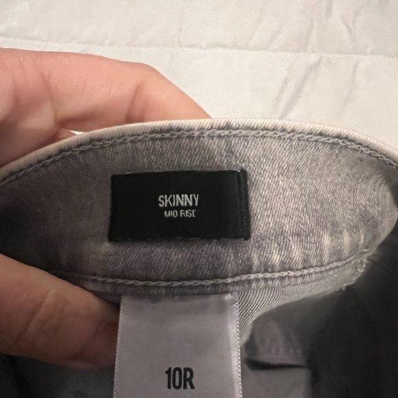 Express Skinny Stretch Jeans - Picture 2 of 9